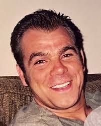 Dena Carlson's Instagram, Twitter & Facebook