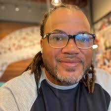 Today marks 3 years of Association of Beauty Queens and Kings! Thank you  all for helping keep this community strong.