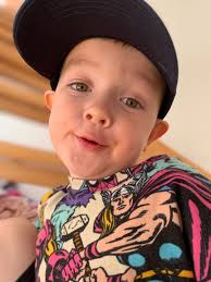 🥰💚Igg Stor søster har leget med kamera med sin mobil . Lillebror har  været en model iggu inequnartuussuara han er min lille søn mors baby  🫶🏻🥰💚 aqqaluu