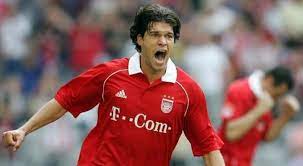 Op 2 oktober 2012 liet hij weten een punt achter zijn loopbaan te. Bayern Reclaim Title After Poaching Michael Ballack The Bundesliga In 2002 03