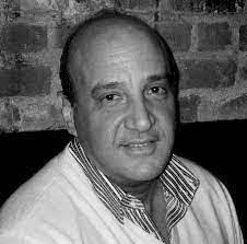 Robert Sweetwood's Instagram, Twitter & Facebook