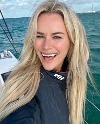 We're currently sailing from Key West to Key Largo. The sailing conditions  today are AWESOME. The wind is howling and we're flying! 💨⛵️ Feels good to  be back out