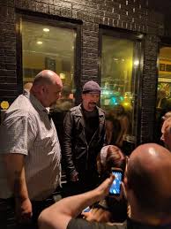 U2 Love Is Bigger Than Anything In Its Way Bbc Live Epingle Sur U2