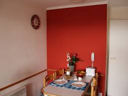 Ein problem, das die meisten nur mit den wintermonaten in verbindung bringen. 4 Hausmittel Gegen Trockene Luft Im Schaden Vacation Books Refurbishing Night Cap