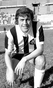 3 mart 1947), el maestro (öğretmen) olarak bilinen, uruguaylı eski futbolcu ve menajer. Oscar Washington Tabarez Silva Wiki Futbol Amino Amino