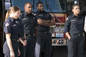 In the grey's anatomy season 15 episode what i did for love, maggie (kelly mccreary) will be in charge of the person. La Serie Grey S Anatomy Station 19 De Retour Sur Tf1 Mercredi 19 Juin