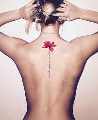 Cute Watercolor Pink Lily Lotus Script Quote Spine Tattoo Ideas For Women Back Floral Flower Tattoos Ideas De Tatu Tatowierungen Tattoo Ideen Lilien Tattoo