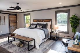 35 Magnificent Industrial Bedroom Design Ideas For Unique Bedroom Style Industrial Bedroom Design Industrial Decor Bedroom Bedroom Styles