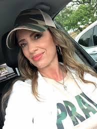 Kristi Borges's Instagram, Twitter & Facebook