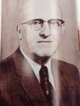 Wallace Hall: It's Complex