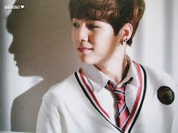 Suga hat seinen arm gebrochen. Nattaing Bts 2014 Summer Package Suga