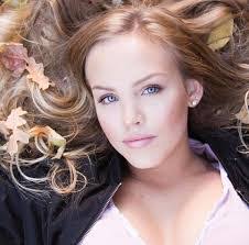 Kimberly Dancer's Instagram, Twitter & Facebook