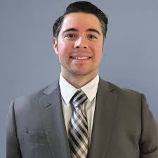 Eric Oum's Instagram, Twitter & Facebook