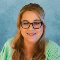 Kay Laughlin's Instagram, Twitter & Facebook