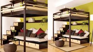 Il letto a soppalco è un tipo di letto che ha la particolarità di essere posto in altezza e che offre quindi uno spazio da sistemare sotto il letto, è quindi utilissimo per risparmiare spazio. Letto A Castello Matrimoniale