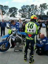 Pin Di Colette Horner Su Cars Motorbikes Rosso