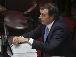 En capital federal, elisa carrió logró una victoria aplastante. Esteban Bullrich Dijo Que Padece Un Trastorno Nervioso Que Le Dificulta El Habla