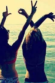 20 Artsy Best Friend Pictures Friend Photoshoot Friends Photography Best Friend Photos