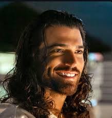 Trova sempre ciò che accende la luce nei tuoi occhi 🥰 Buona serata 🤗  #CanYaman
