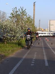 Proprietar de microcar in romania masina la 16 ani youtube. Cum IÈ›i Iei Permis De MotocicletÄƒ De La 16 Ani Etajul10