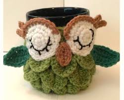 As long as there are objects in this world, knitters will find a way to cover them in knitting. 10 Fun Mug Cozy Patterns To Make