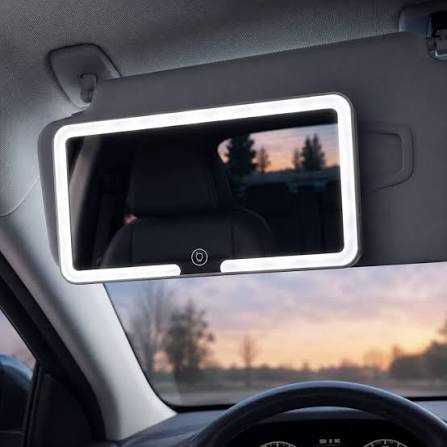 ✨🚗 ¡TU CARRO TAMBIÉN MERECE VERSE TOP! 💄💡 El nuevo ESPEJO LED PARA CARRO  es perfecto para maquillarte, retocarte o incluso revisar a los peques  mientras manejas 😍🙌 💖 Luz LED ajustable