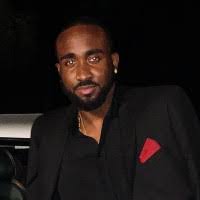 Derrick Hobson's Instagram, Twitter & Facebook