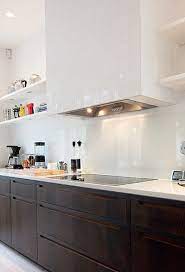 From floors and kitchen island accents to the ceiling beams, reclaimed wood is a staple for any country kitchen. Pin On K I T C H E N