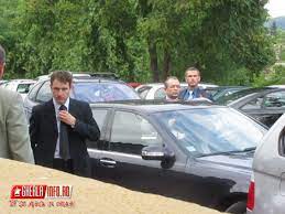 Primarul municipiului chișinău, dorin chirtoacă, și jurnalista anișoara loghin au spus astăzi „da în fața ofițerului stării civile, potrivit unimedia.info. Emil Boc La Nunta Primarului Din Gherla Ovidiu Dragan Video Gherla Info Cluj