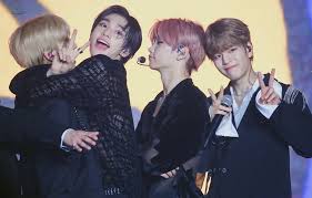 2000 Liners Felix Stray Kids Kids Hugging Kids Groups