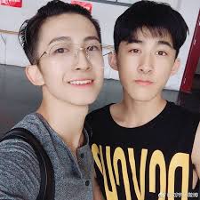 就是少一张哈哈哈拍不下去了晚上记得来看我直播哦8点花椒#selfie #photography