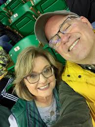 Jeffrey Logan Walter (@j_woo)