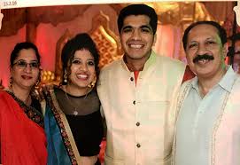 Growing Up Jewish in India - Breaking Matzo