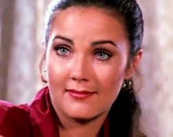 Many well-known actresses auditioned for the role of Captain Janeway.  Amongst them, Nicola Bryant (Doctor Who), Lynda Carter (Wonder Woman). Erin  Gray (Buck Rodgers), Lindsay Wagner (The Bionic Woman), Kate Jackson  (Charlie's