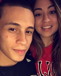 Bianca Escobar (@binky_e)