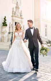 We did not find results for: Prinzessinnenbrautkleider Hochzeitsrausch Brautmoden