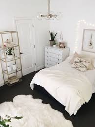 I Like This Vibe Would It Work With A Lighter Floor Though Maybe Too Light Apartment Bedroom Decor White Bedroom Design Bedroom Design