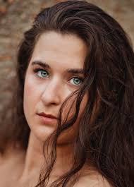 a modest Porst 35mm F2.8 at golden hour (on Canon R6)