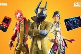 Samsung has released a new exclusive fortnite glow outfit and levitate emote that is now available for download via fortnite for a select number of galaxy devices. Fortnite Glow Skin How To Get The Glow Skin From A Samsung Friend Gaming Entertainment Express Co Uk