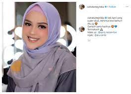 Sempat tak direstui, cut meyriska ungkap kesalahan yang buat orang tuanya ragu pada roger danuarta. 5 Potret Wajah Flawless Ala Cut Meyriska Cantik Maksimal