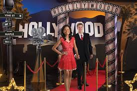 Hollywood theme party walk the red carpet in your very own hollywood party. 1 Hollywood Decor Rentals Toronto Red Carpet Runners Stanchions Toronto Event Rentals