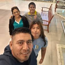 Imanes para Refrigerador Q95 la docena Envíos a toda Guatemala Q25 en la  capital Q35 a los departamentos #imanes #imanespararefrigerador #Tikal  #Peten #florespeten #tikalpeten #souvenirs #resina #imanesderesina