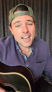 “Just To See You Smile” tells is there’s nothing like being in love!  #countrymusictiktoks #90scountry #texascountry