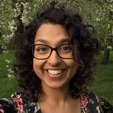 Kassandra Robertson's Instagram, Twitter & Facebook