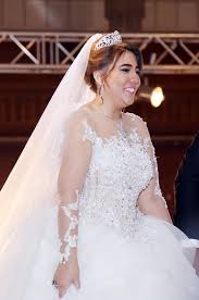 مي كساب عروس بالفستان الأبيض للمرة الثانية Wedding Dresses Lace Wedding Dresses Dresses