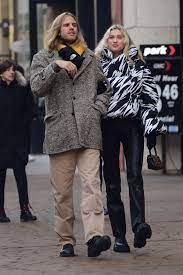 Gareth thomas, the former wales rugby captain. Elsa Hosk And Tom Daly Step Out For A Romantic Stroll In Teaneck New Jersey