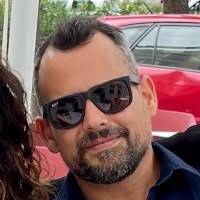 100+ perfiles de «Alama»