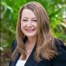 Kim Donahue's Instagram, Twitter & Facebook