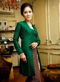 Kalau kamu memang tengah bingung mencari kebaya. Best Permak Kebaya Lama Jadi Modern Terupdate