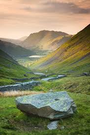 Entre petites stations balnéaires, chemins de fer, trains à vapeur, parcs nationaux et villages de charme, le pays de galles est une destination qui réserve bien des surprises. Scotland Paysages Du Monde Beau Paysage Photos Paysage